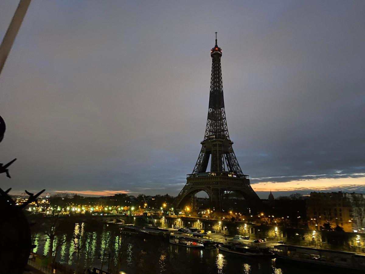 Eiffel Tower Romantic View Apartamento París Exterior foto